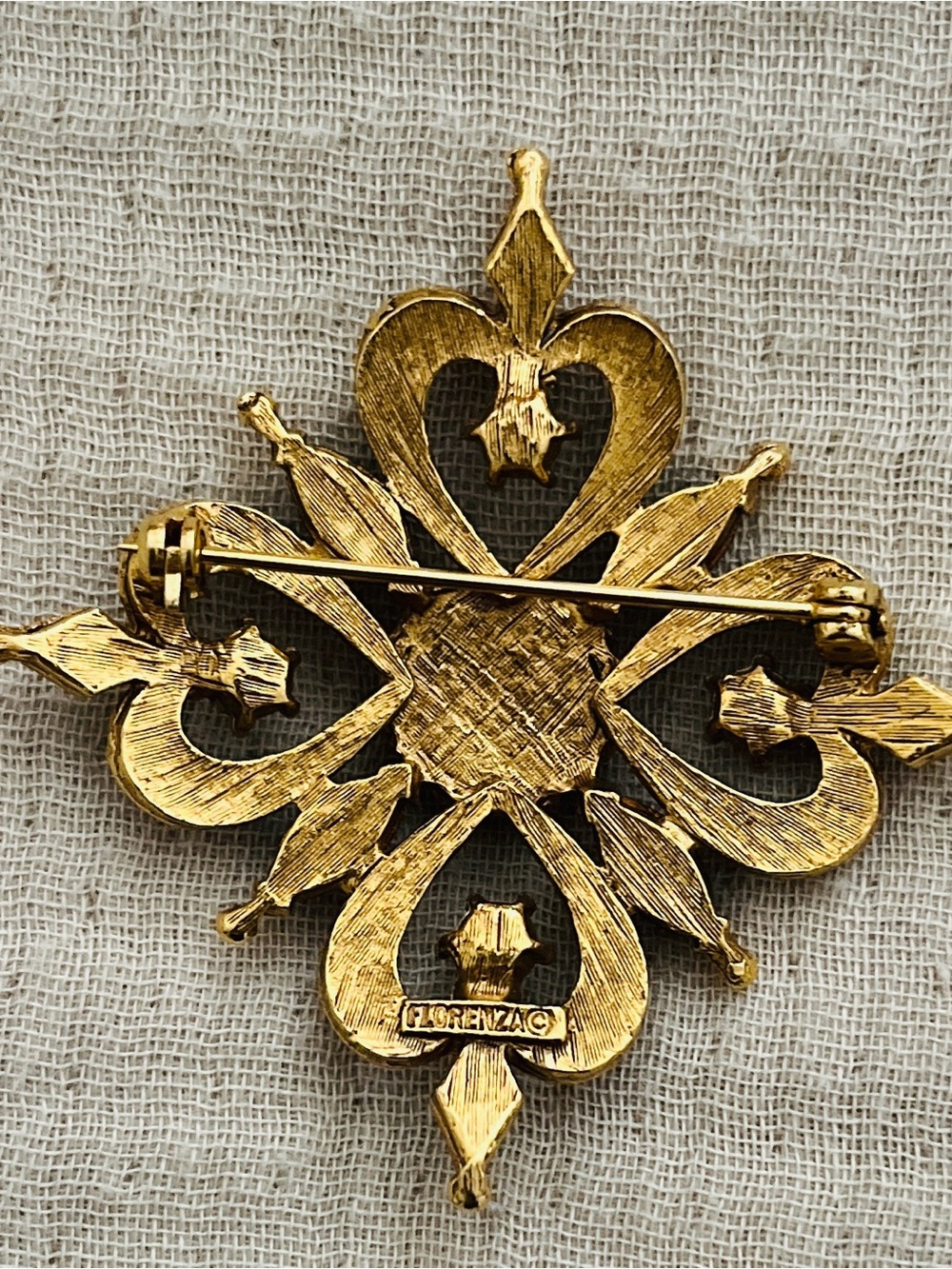 Vintage Florenza Brooch and clip on earrings - Picture 3 of 5